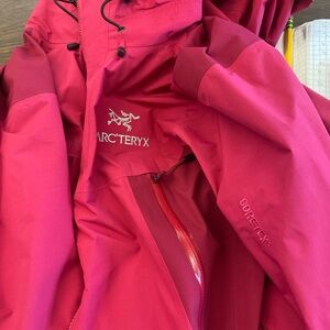 Arc'teryx Beta Sl Jacket Pink Gore-tex Hard Shell Lightweight Women’s Small